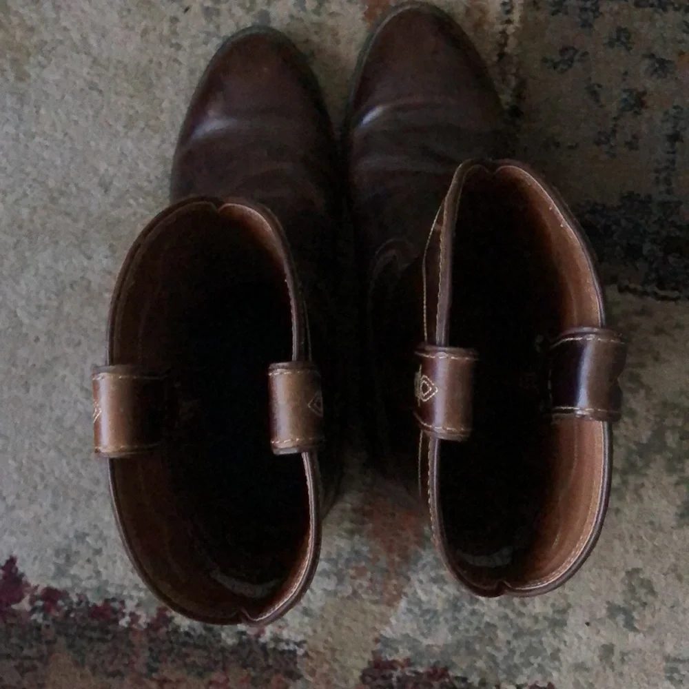 Men’s size 9.5D Justin Stampede Roper Western Boots Round Toe